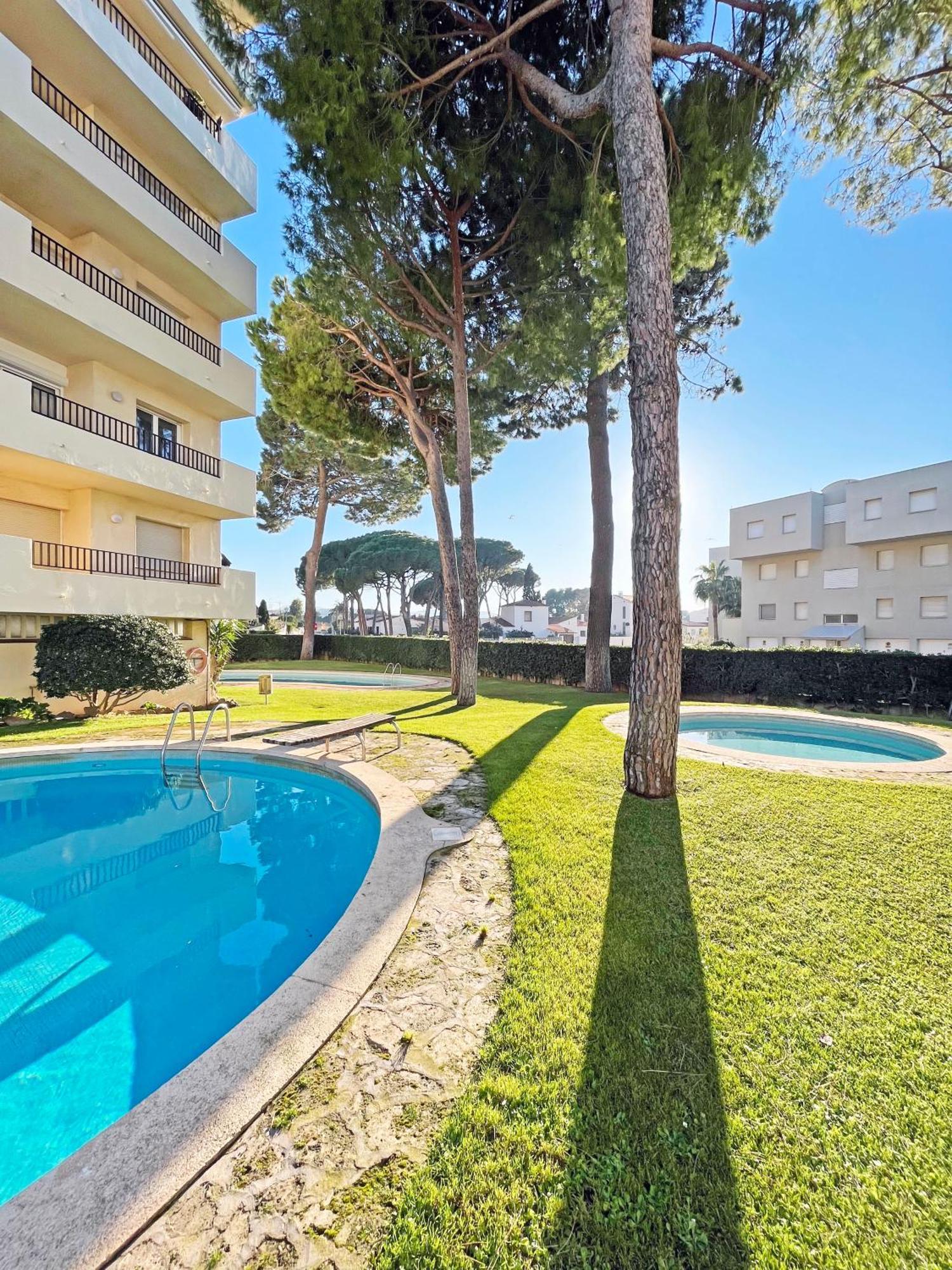 Apartamento En La Escala Con Piscina Y Parking L' Escala Eksteriør billede