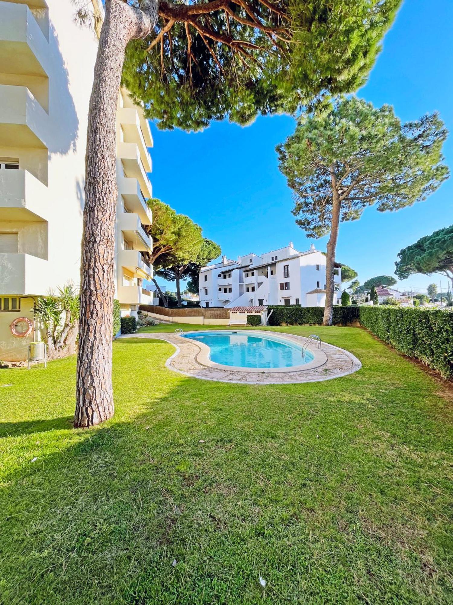 Apartamento En La Escala Con Piscina Y Parking L' Escala Eksteriør billede