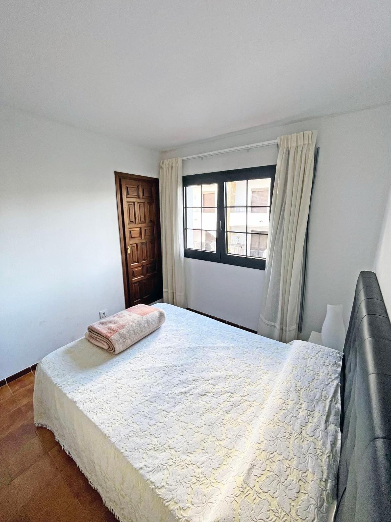Apartamento En La Escala Con Piscina Y Parking L' Escala Eksteriør billede